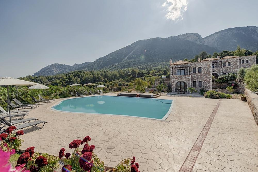 Salakos Villas