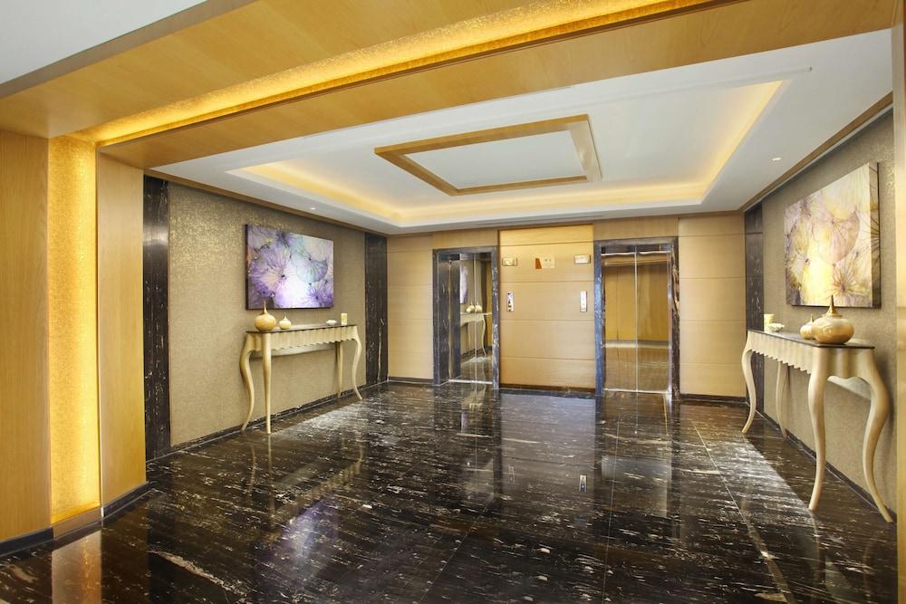 Radisson Blu Jammu Interior