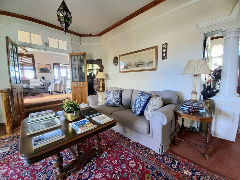 تشيريتون جيستهاوس بد آند بركفاست الردهة