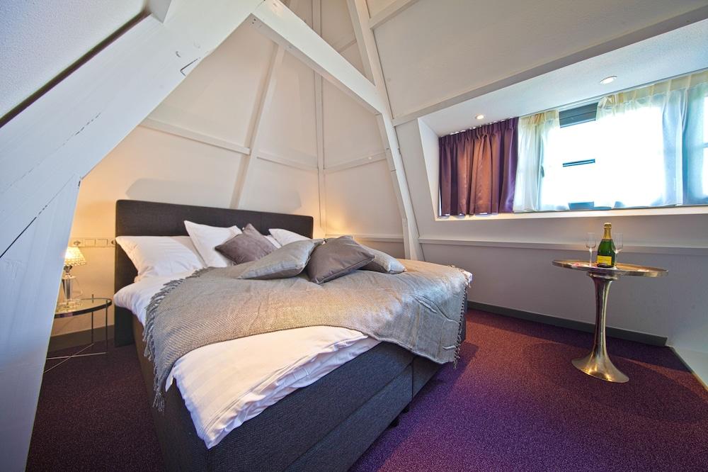 وولف هوتل كيتشن آند بار غرفة