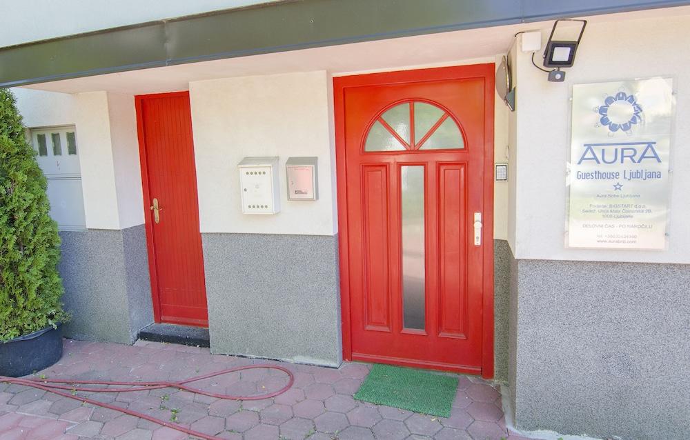 أورا جيست هاوس ليوبليانا مدخل الفندق