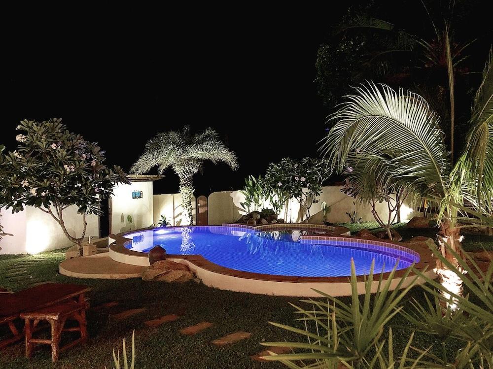 بان ياي فيلا 5 بد رومز حمام سباحة مكشوف