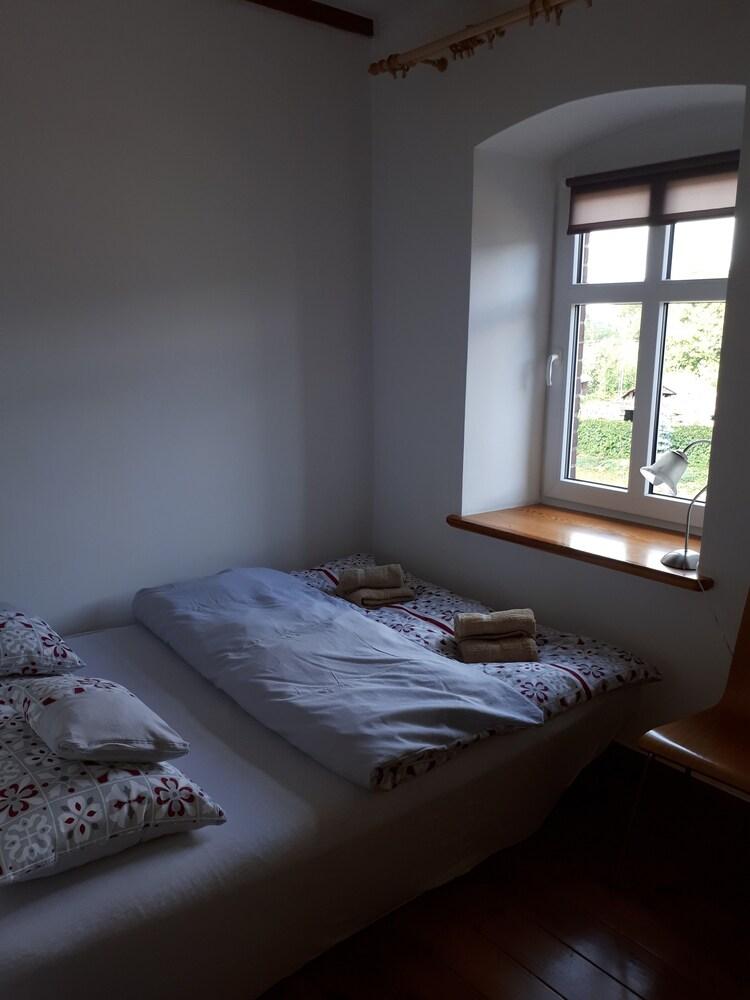 بينسيونات ويزنيوا جورا غرفة