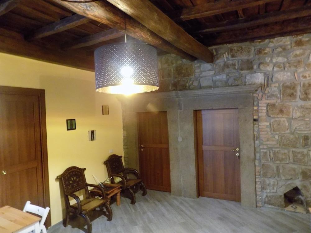 بي آند بي أل كاردينال منطقة الجلوس في الردهة