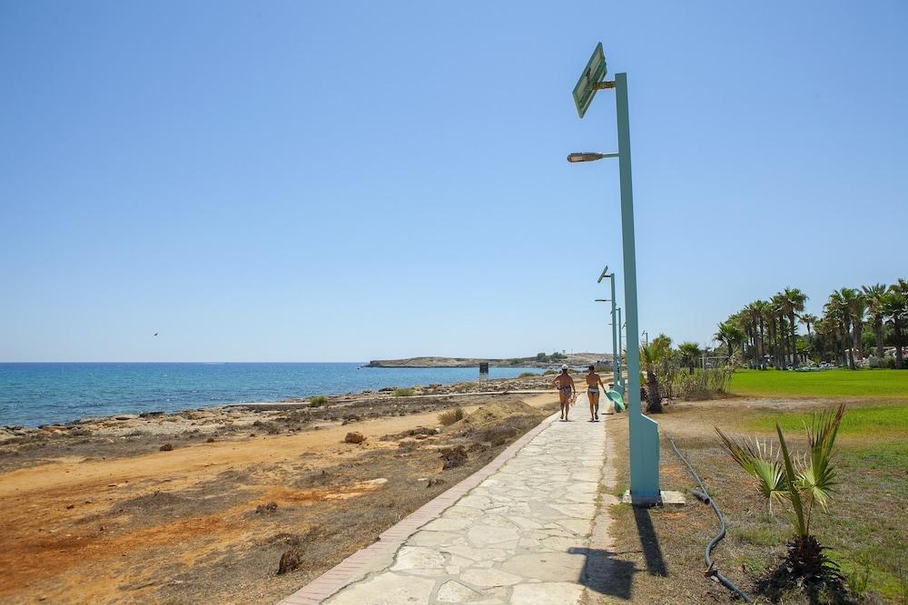 نابا بيتش فرونت فيلا الشاطئ