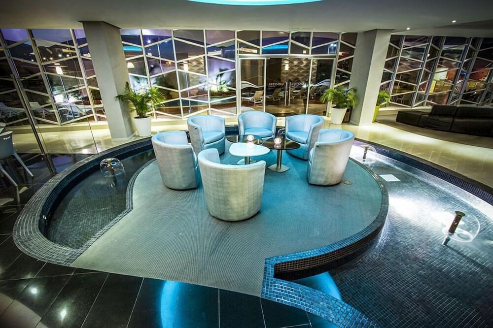 Lidotel Paraguaná Lobby