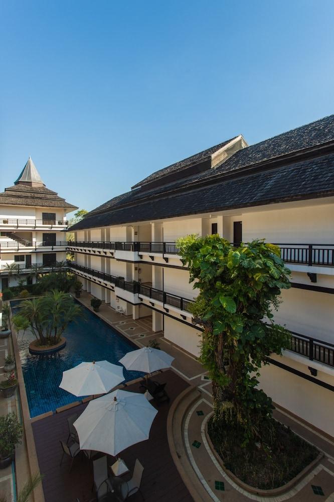 جاسان ليجاسي جولف كلوب المنطقة الخارجية