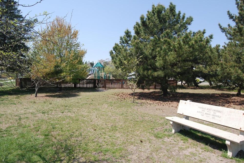 هينلوبين يونيت 410 باي لونج آند فوستر المنطقة المحيطة بالمنشأة