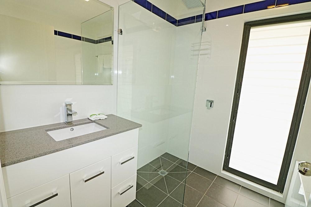 Break Point Bathroom