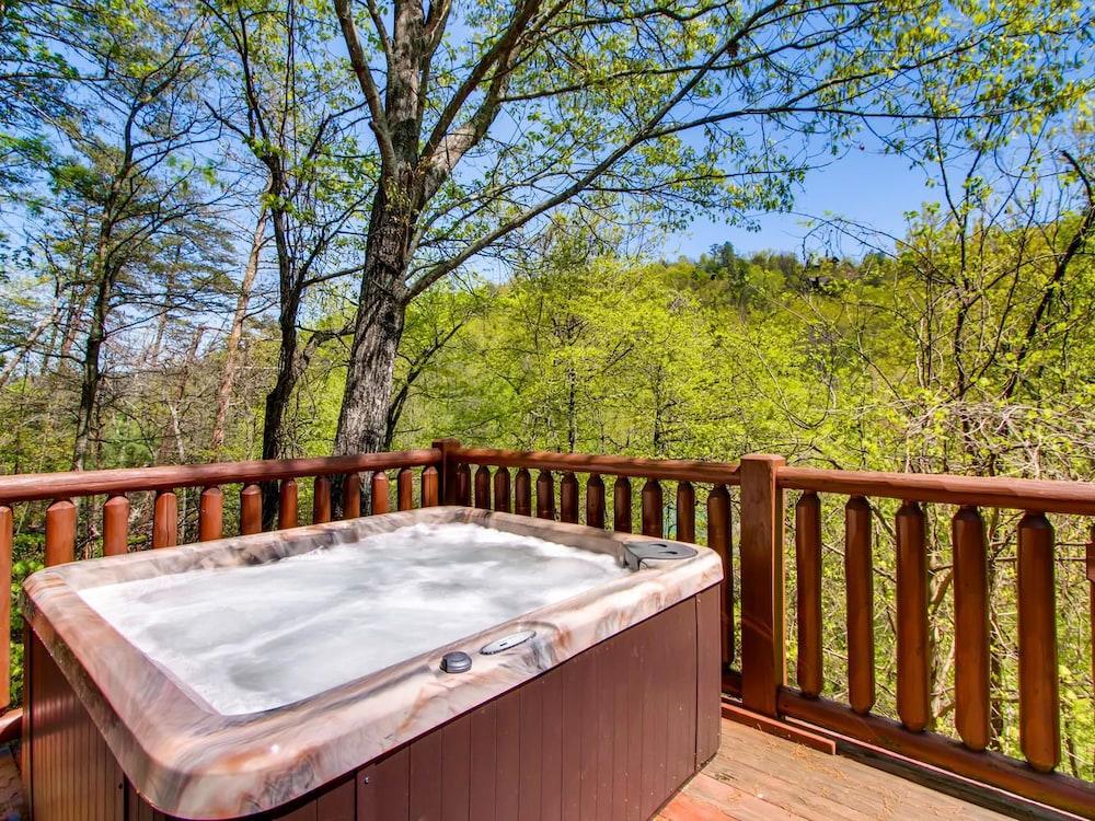 بير هج تو 2 بد روم كابين باي ردونينج مغطس سبا مكشوف