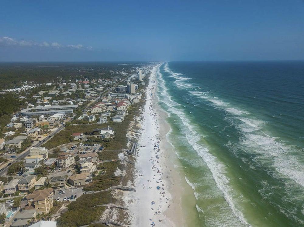 Seas the View by Five Star Properties Beach