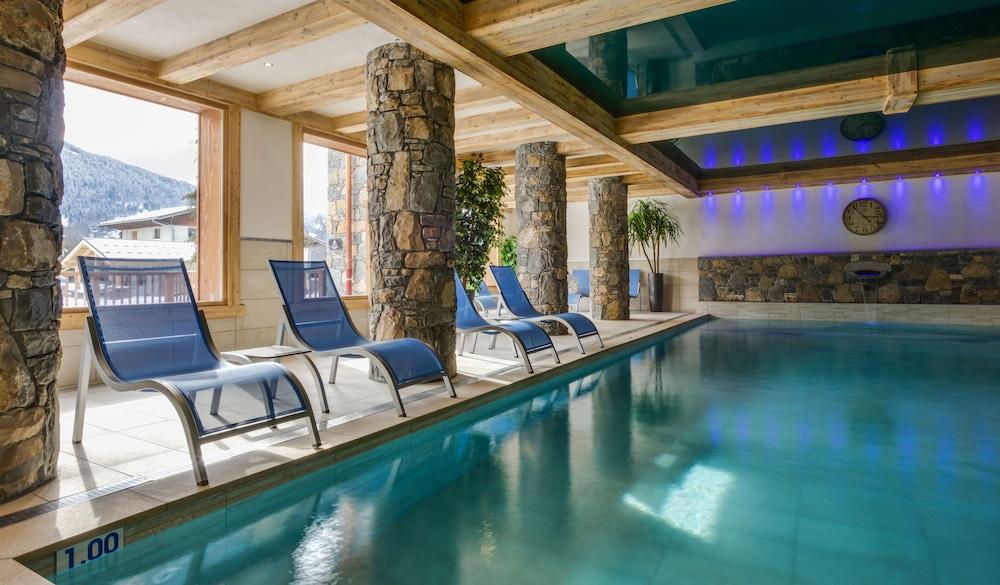 س ج اشج يزيدنس بوتيك ليه شالي دو لسيا حمام سباحة مغطى