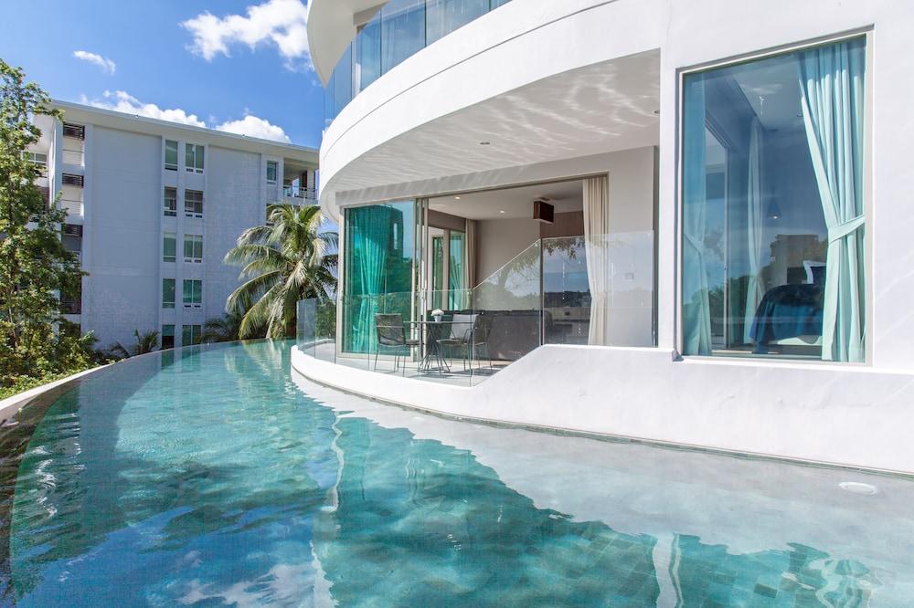 Veloche Group Exterior