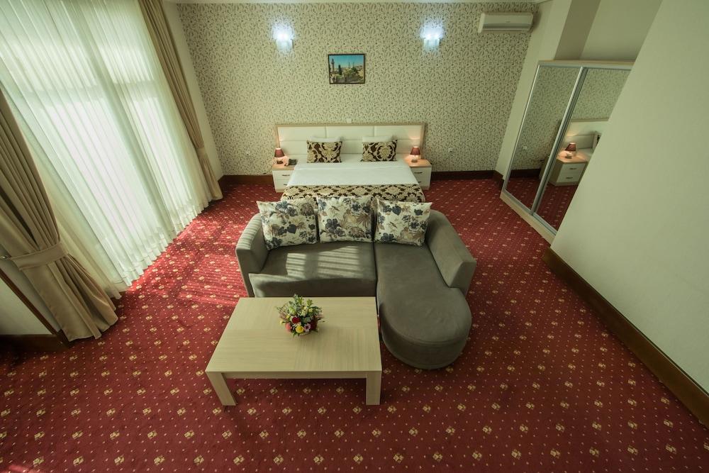 Baku İnn Hotel