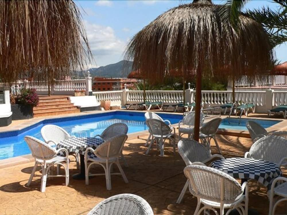 هوتل بوتيك بون ريبوس - للبالغين فقط حمام سباحة مكشوف