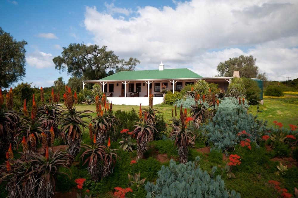 Leeuwenbosch Shearers Lodge Exterior