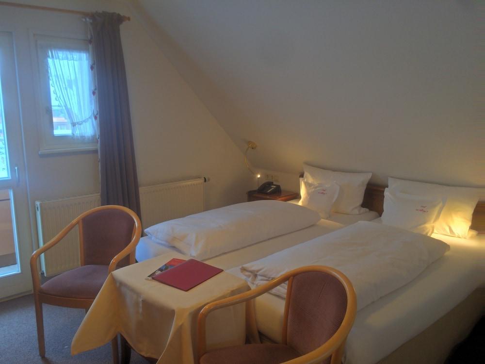 أدلرفيج 9 - داس بد آند بريكفاست غرفة