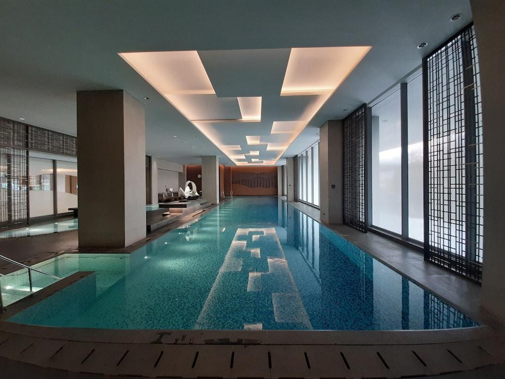 بريميوم 1 بد روٓنذ ا برانز أبارتمنت حمام سباحة مكشوف