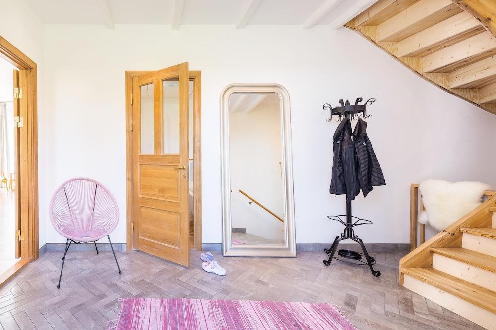 Gislövs Gamla Byagård Interior Entrance
