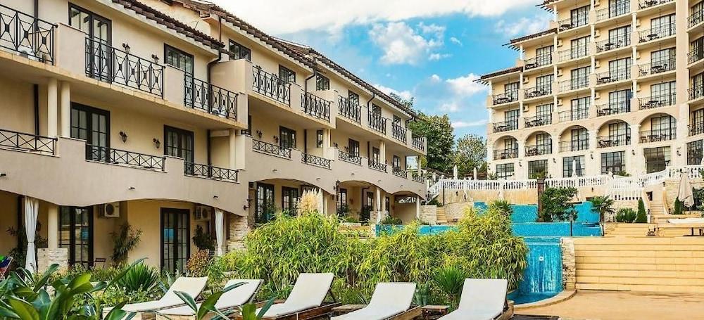 ذا كليف بيتش آند سبا هوتل المنطقة الخارجية