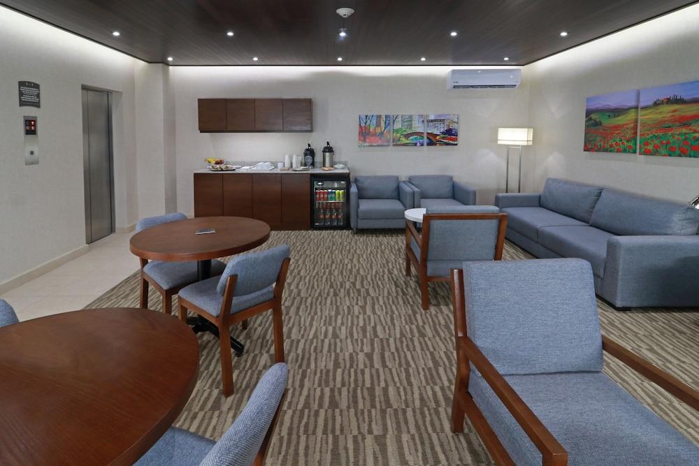 ستاي بريدج سويتس كويريتارو باي آيتش جي المنطقة الخارجية