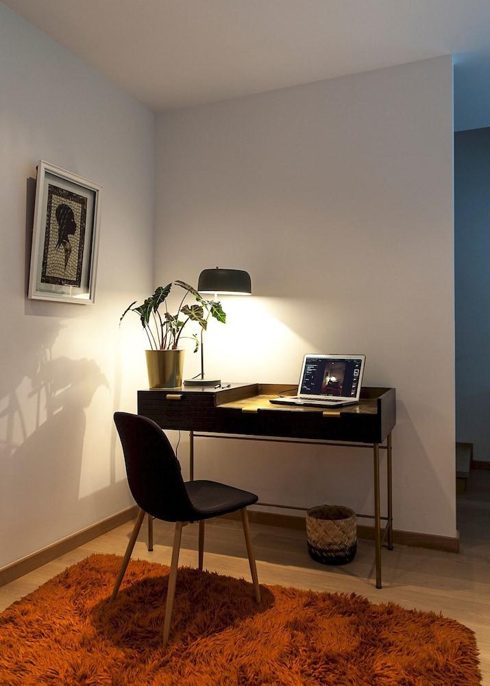 يونيت 3 - مودرن سمارت هوم تريبليكس برايفت جاردن آند باركينج غرفة