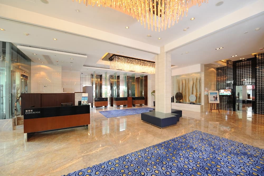 Courtyard by Marriott Hong Kong Lobby