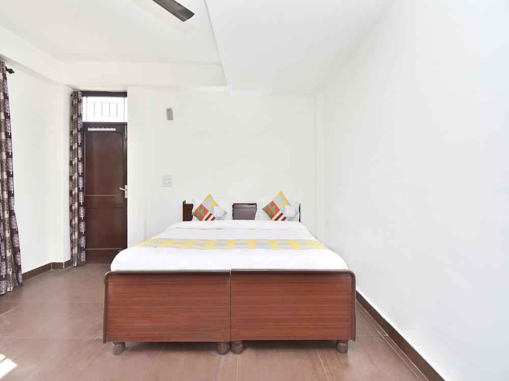 أو واي أو 13878 هوم سبيشوس 3 بد رومز، هول آند كيتشن كومارهاتي غرفة