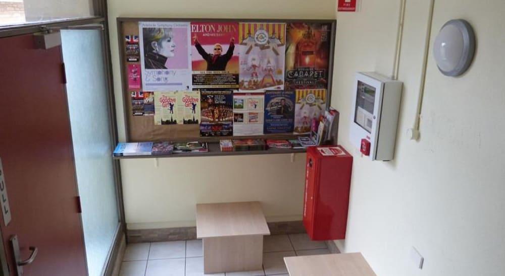 جلينيلج هوليداي أبارتمنتس كورفو، 200 ميترز تو ذا بيتش، فري باركينج منطقة الاستقبال