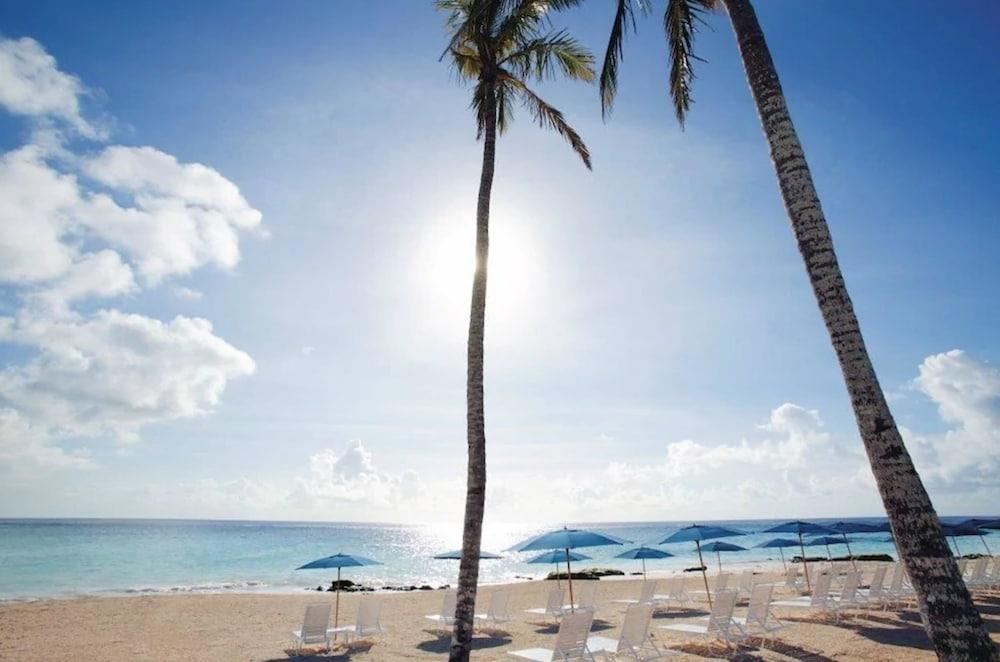 Elbow Beach Beach