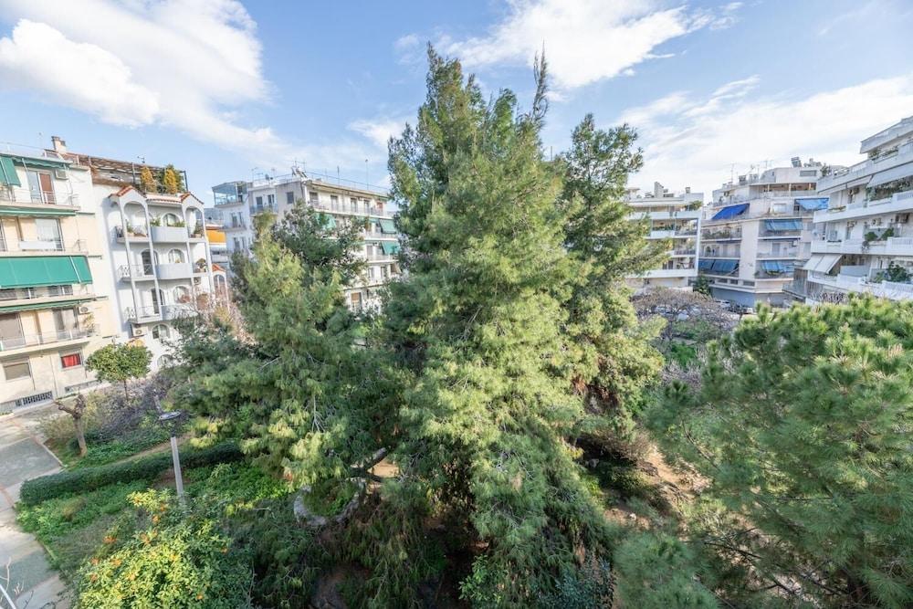 Top sightseeing 3rd floor studio Property Grounds