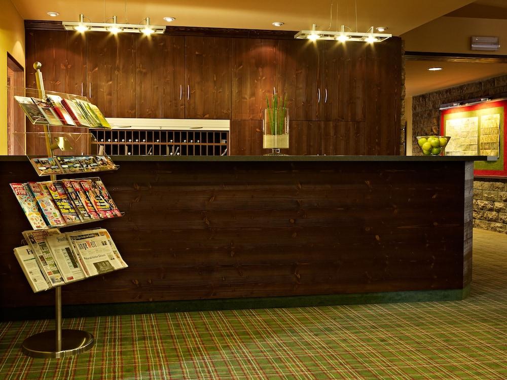 كونسوم بيرج هوتل أوبرهوف منطقة الاستقبال