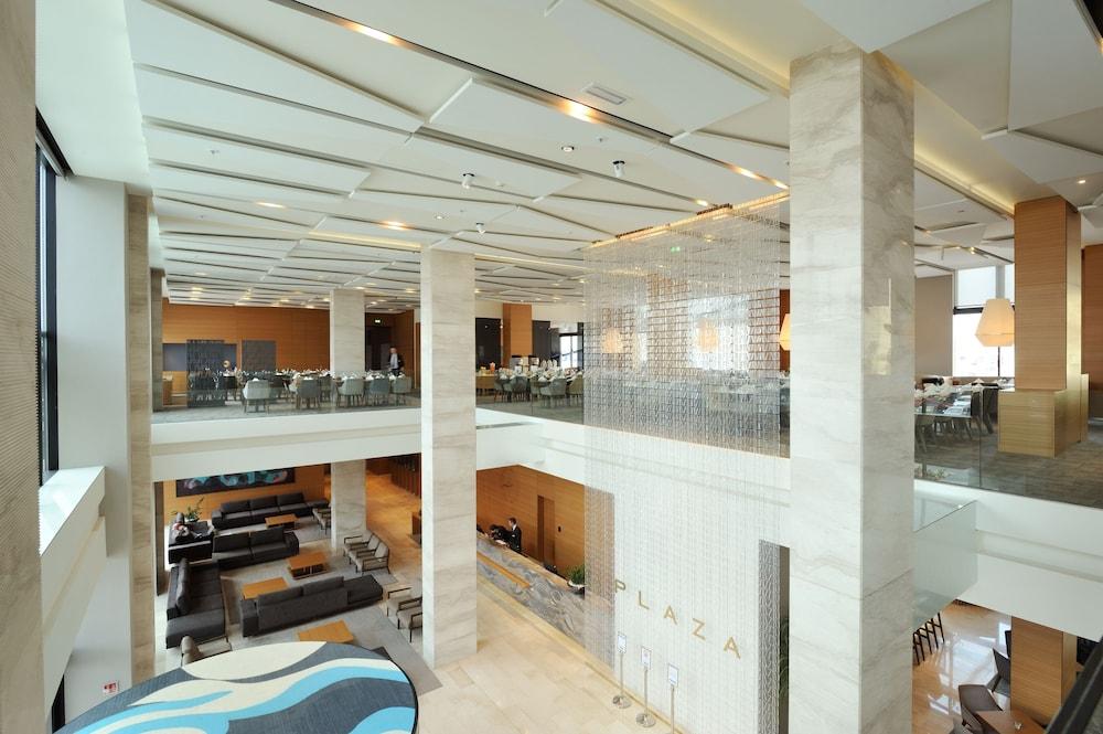 راديسون بلو بلازا هوتل لجوبلجانا الردهة