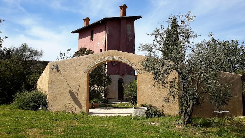 لا توري روسا