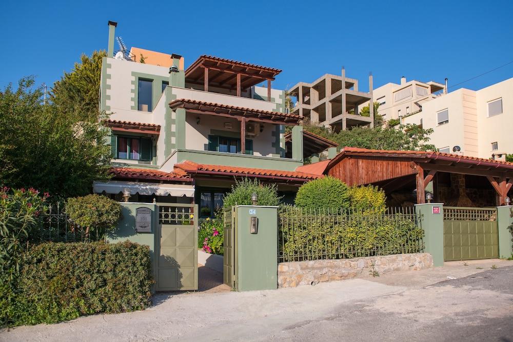 Ioanna's Residence
