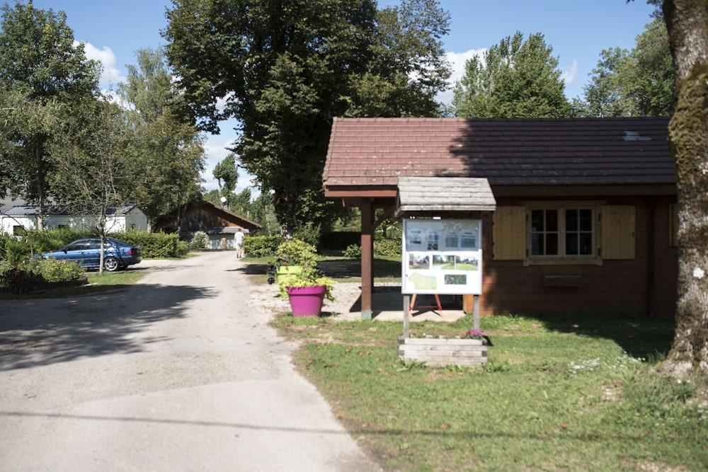 كومبينج ليه بيشور المنطقة الخارجية