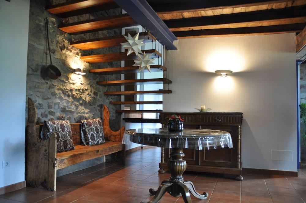 كازا رورال كان سولير دي روكابرونا تفاصيل الفندق من الداخل