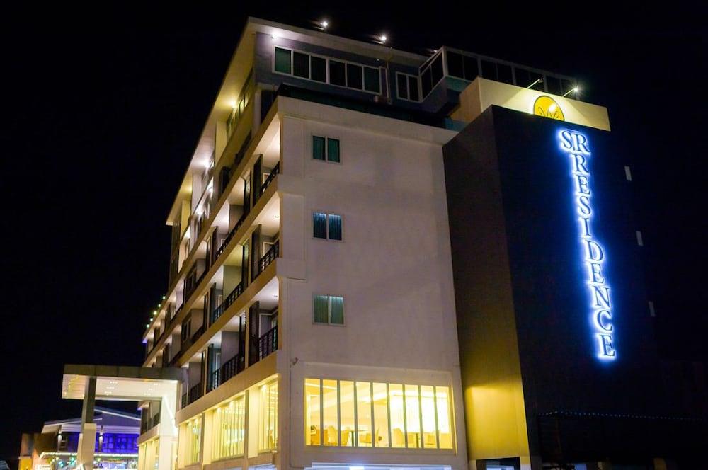 SR Residence Hotel Property Grounds