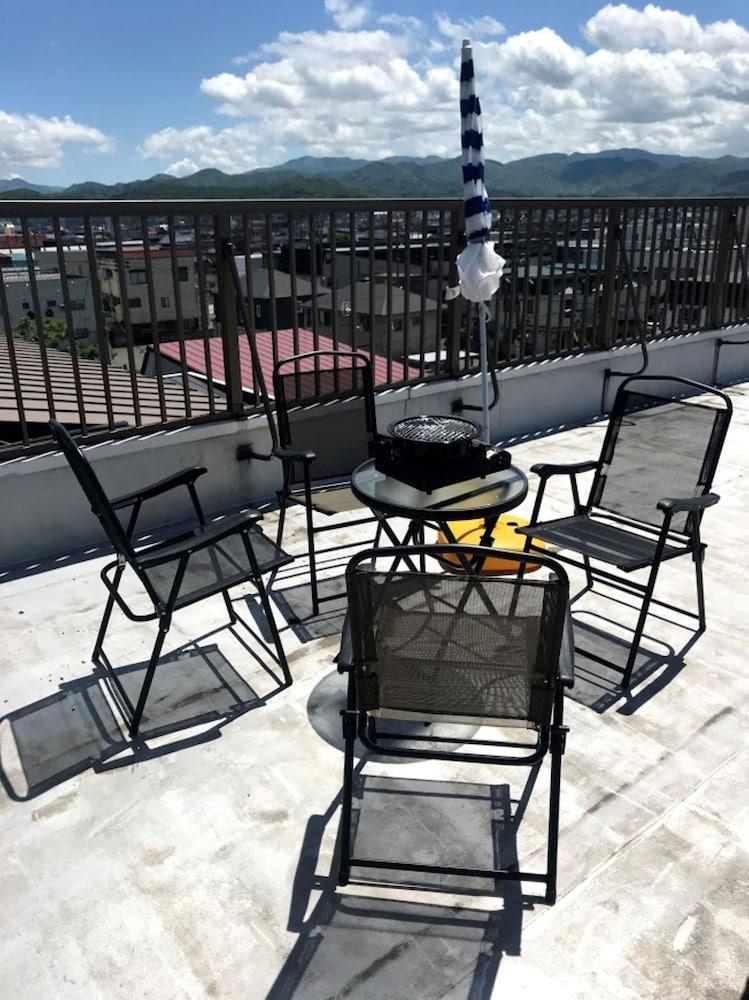 Big Stone Tsukuda 201 Sundeck