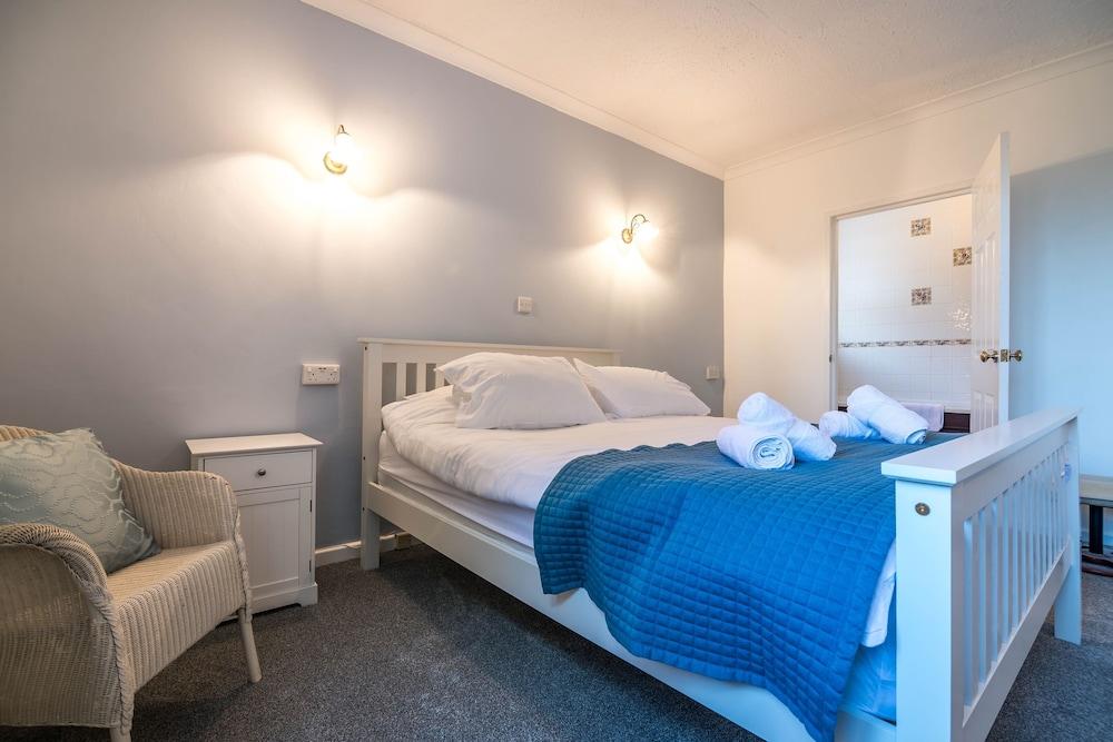 ذي أولد أورتشارد - 3 بد روم - لامفي غرفة