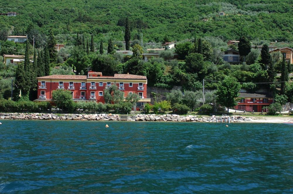 فندق ميناباس