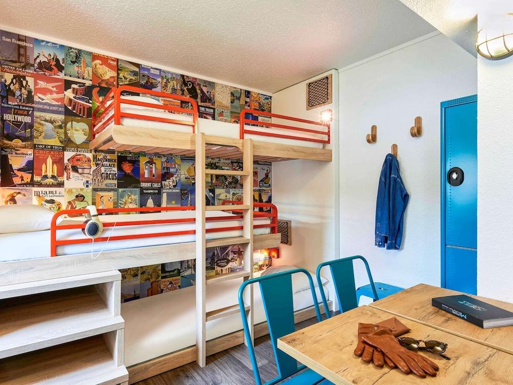 hotelF1 Évry A6 Exterior