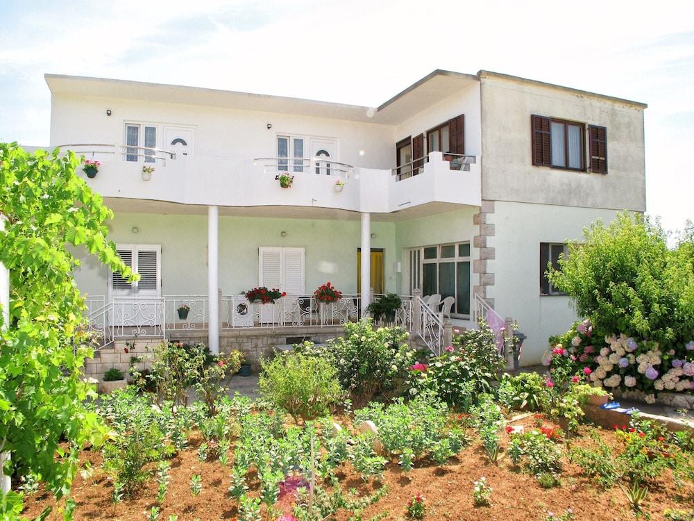 A1 - Modern apt With Balcony, sea View & Parking Exterior