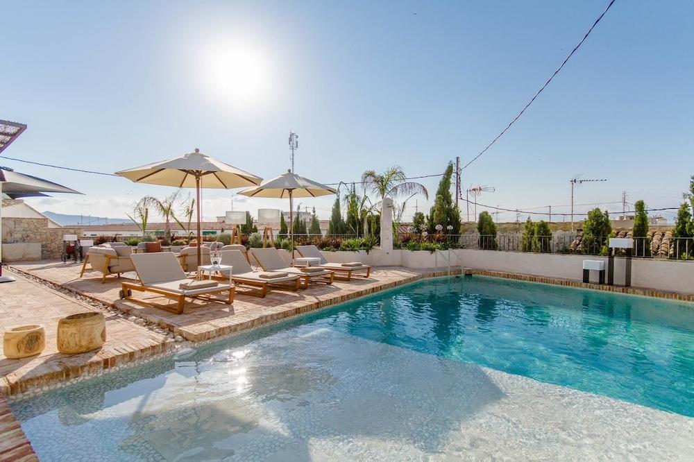 هوتل بوتيك لا سيرينا حمام سباحة مكشوف