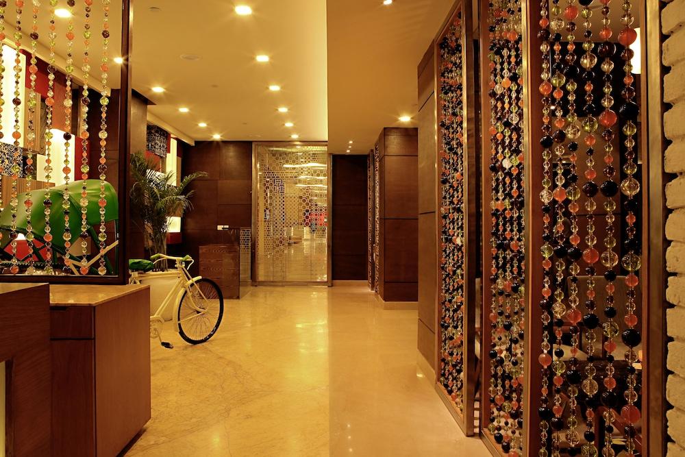 The Metropolitan Hotel and Spa New Delhi Interior