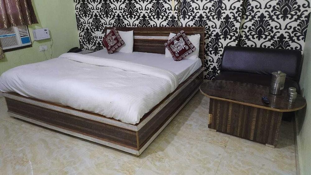 ADB Rooms Mahaveer International