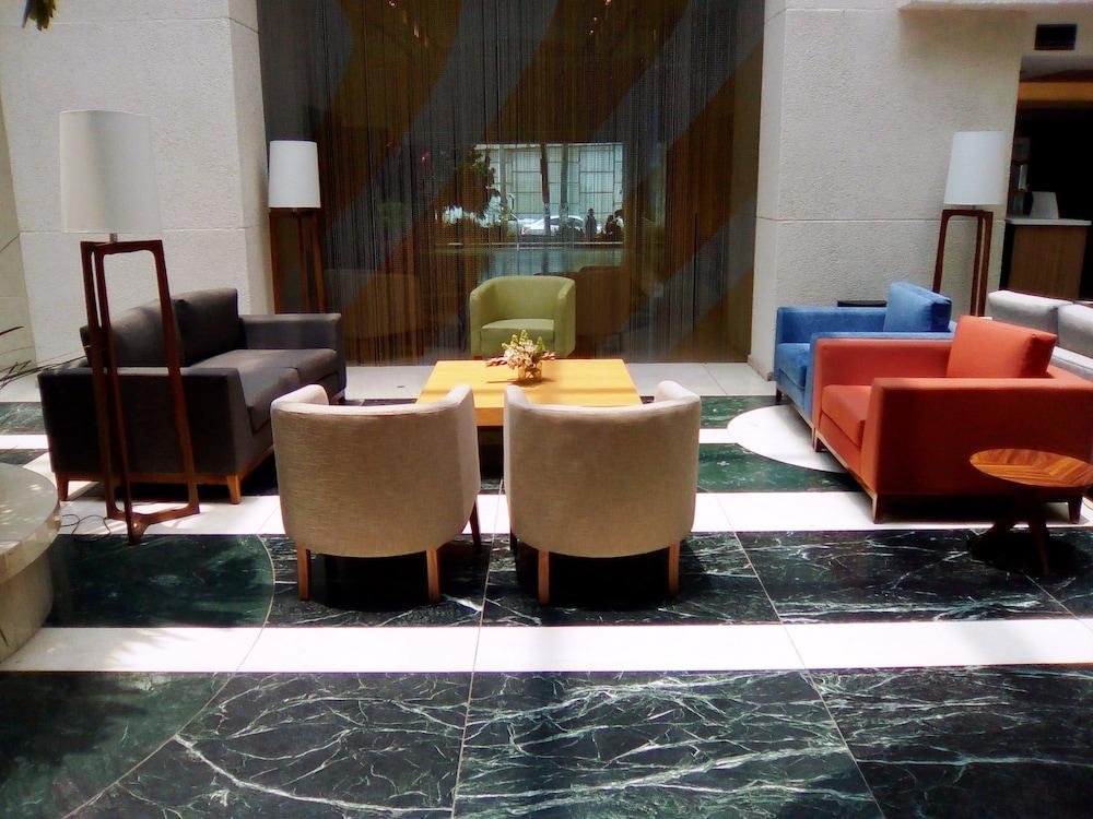 كراون بلازا تولوكا لانكاستر بي آيتش جي المنطقة الخارجية