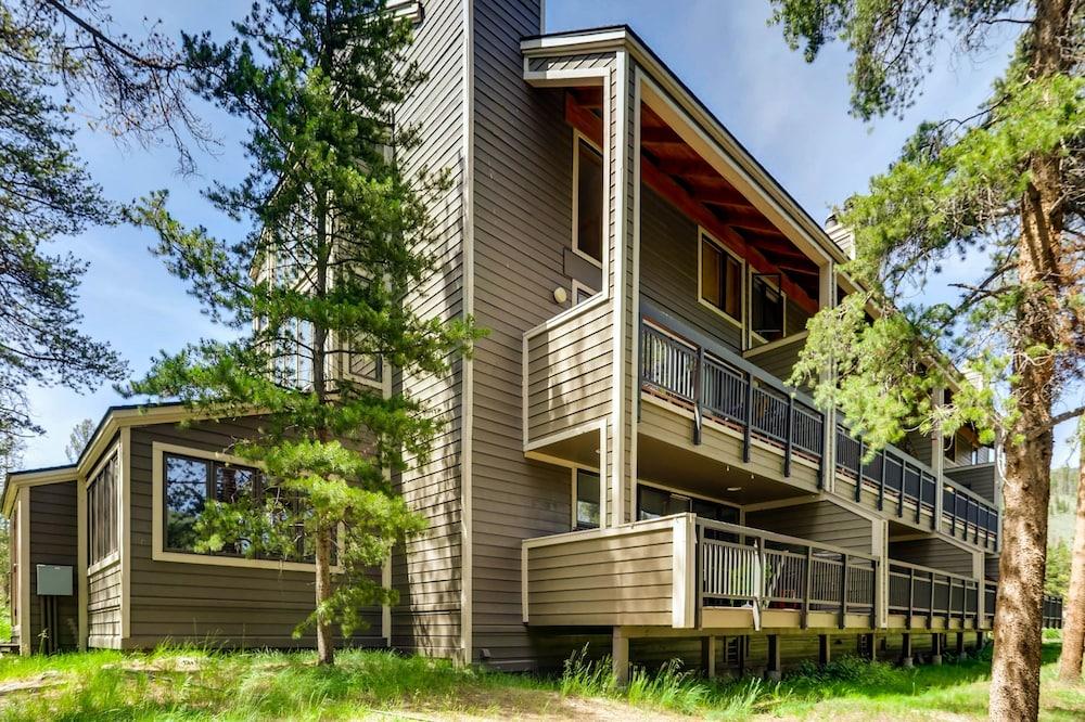 لارج آند أبديتيد 2 بد رومز كوندو + كيدز سكاي فري 2 بد رومز 2 باث رومز كوندو المنطقة الخارجية