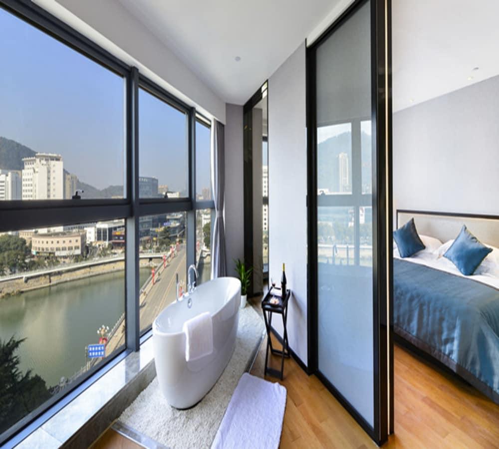 Zhuji Hotel