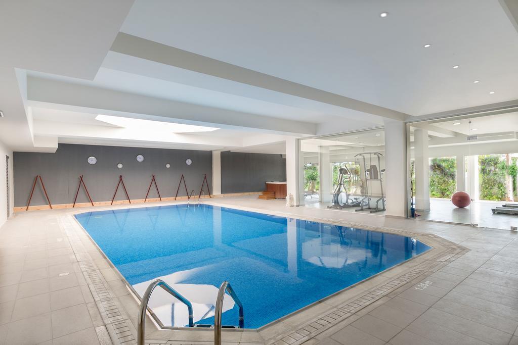 رويال بلو هوتل بافوس أخرى